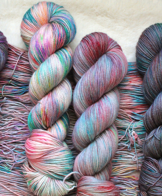 2024 Pride: Swirly Rainbow Barf (Light)